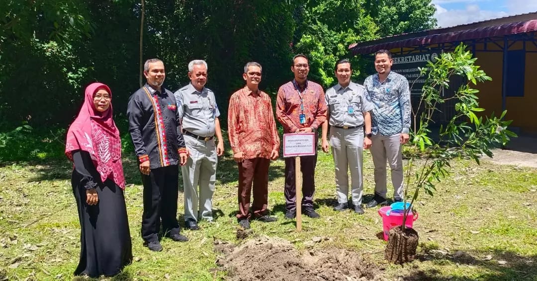 Fakultas Hukum Unimal Lakukan Tanam Pohon Bersama Jasa Raharja Aceh